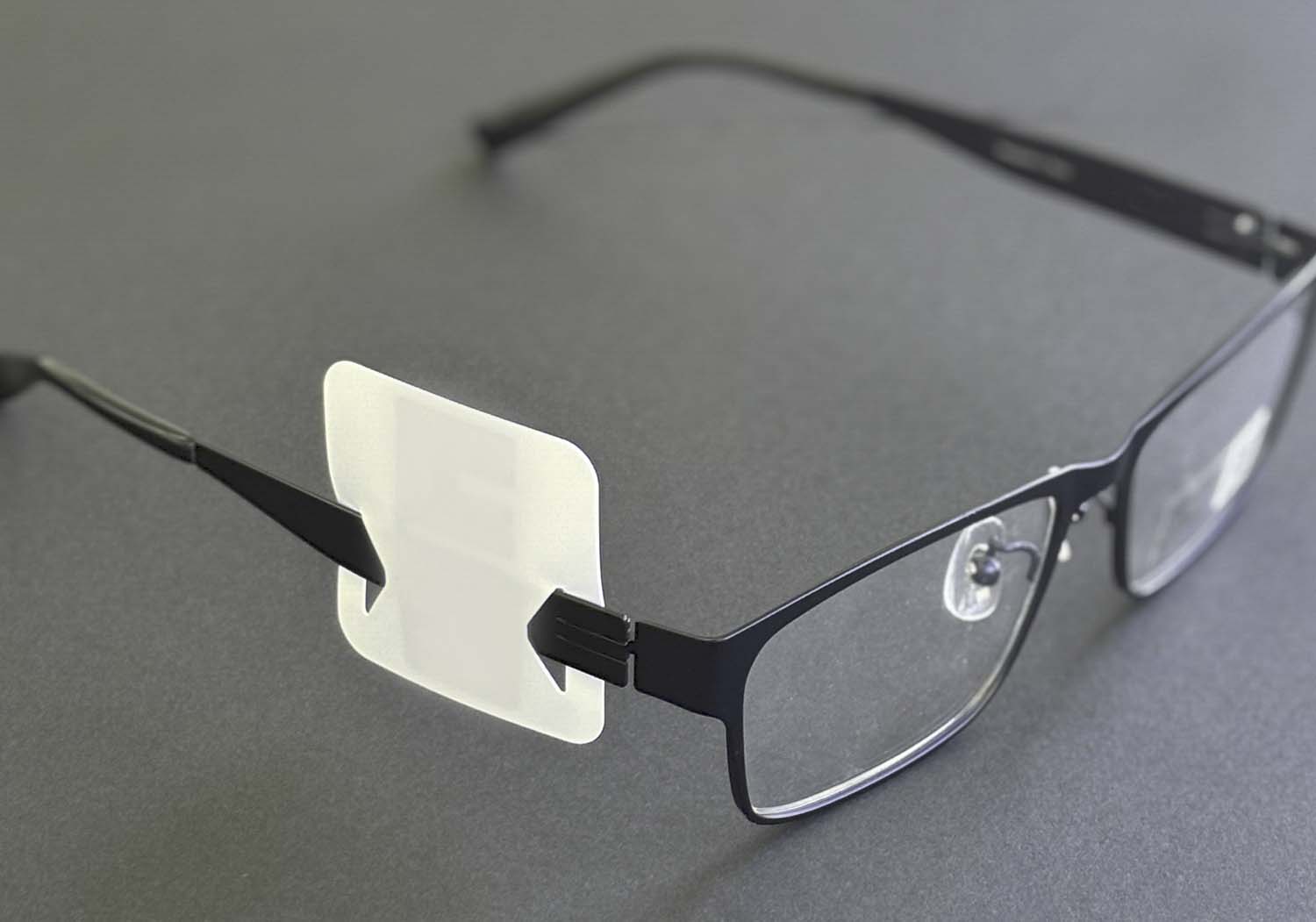 Patent registration for RFID tags for eyeglasses has been completed.